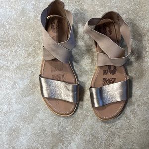 Sorel metallic sandals size 9